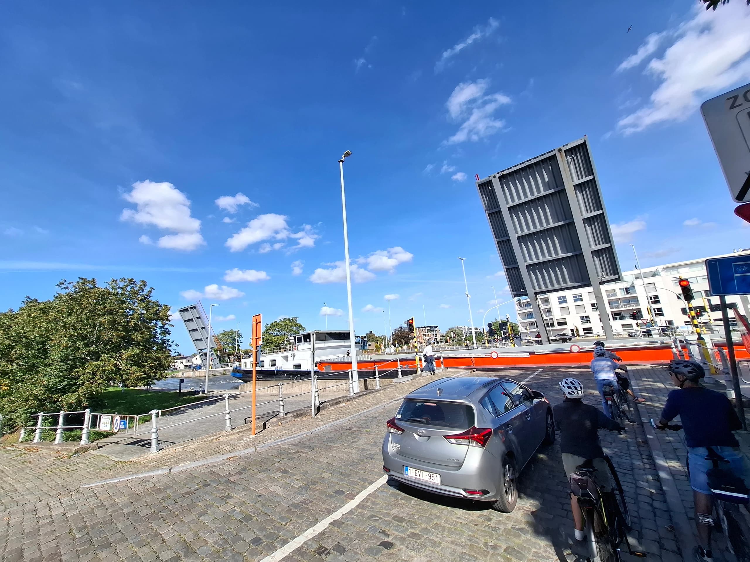 Afbeelding 1 bij 